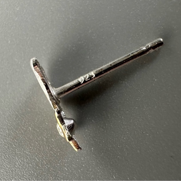 Sterling Silver Two Tone Shooting Star Studs - Picture 10 of 12